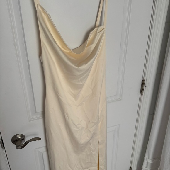 CAMILA COELHO
Reyna Maxi Dress In Pearl White size XS - Picture 11 of 15